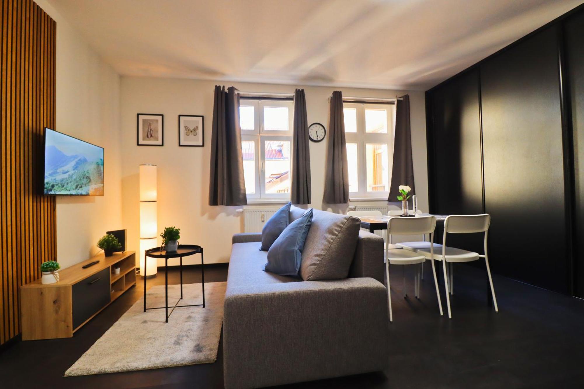 Apartment A Comfy In Smichov - Andel Prag