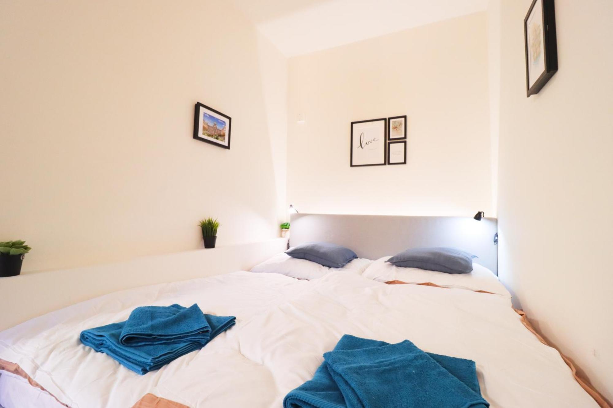 Apartment A Comfy In Smichov - Andel *