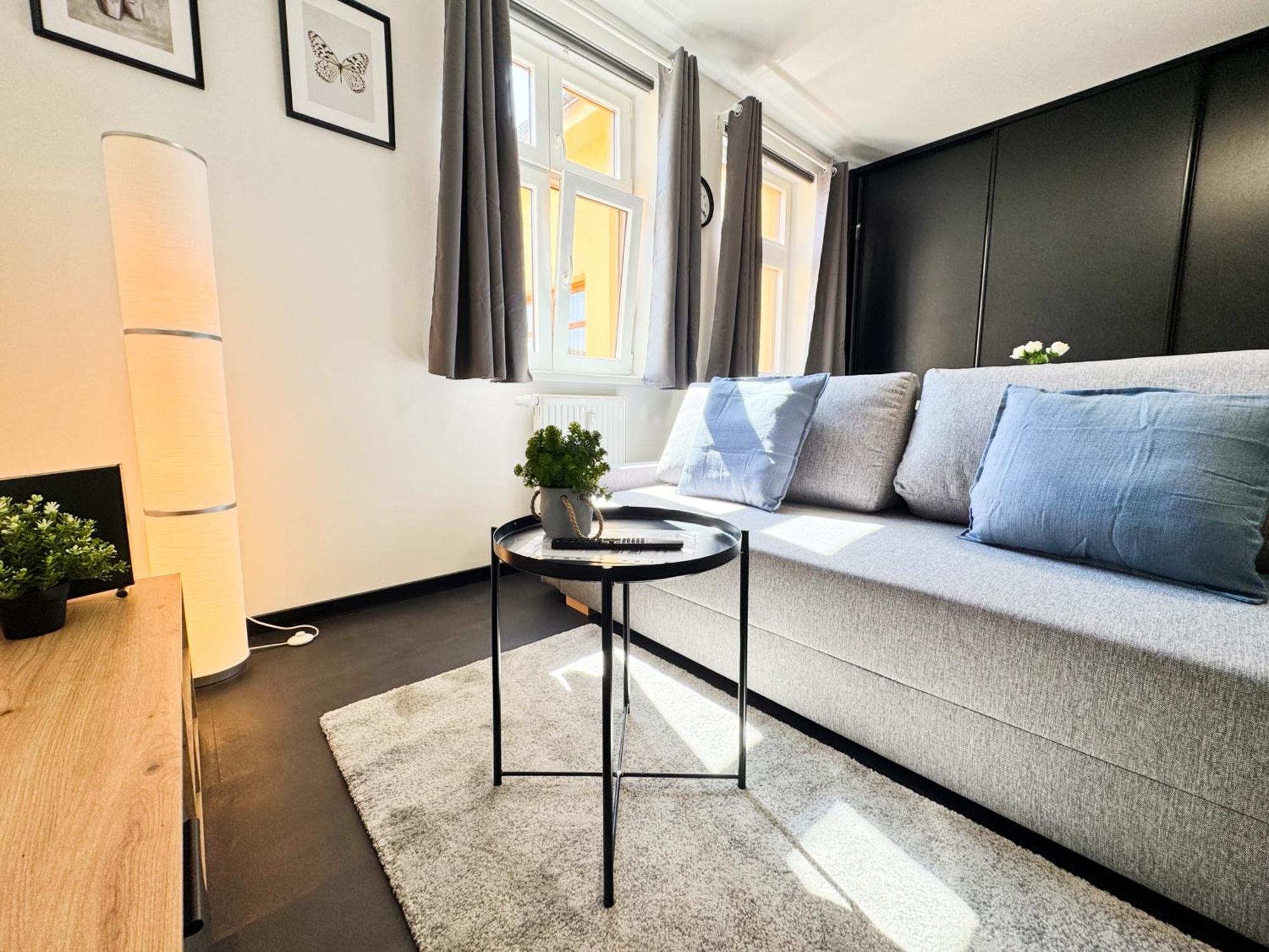 Apartment A Comfy In Smichov - Andel Prag